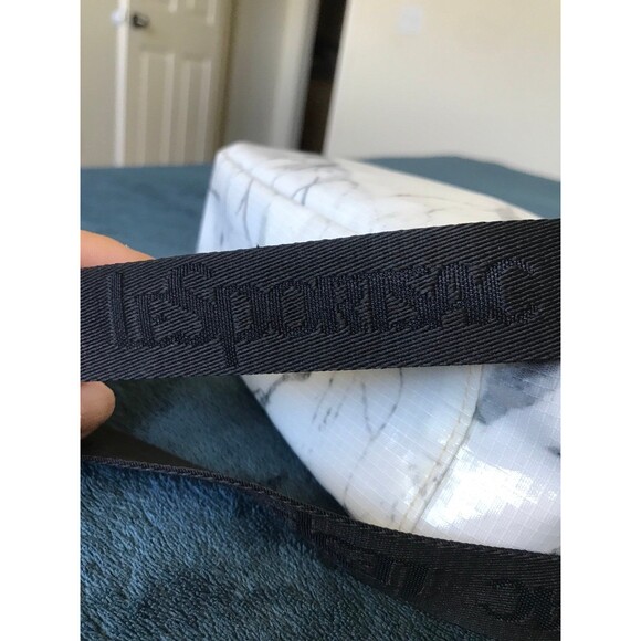 LeSportsac Jasper Crossbody white marble print oilcloths - Picture 10 of 10